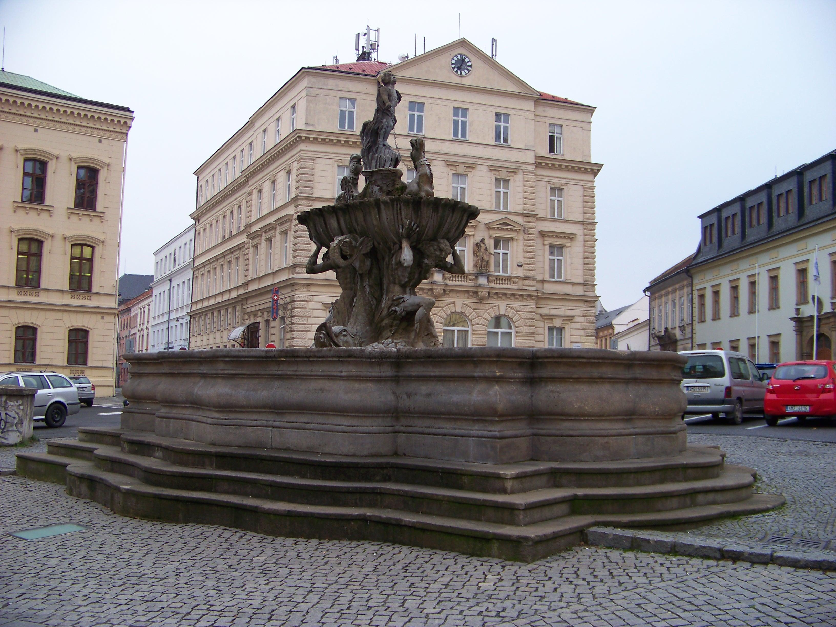 Kašna Tritonů